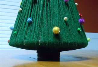 how to make a Christmas tree centerpiece
